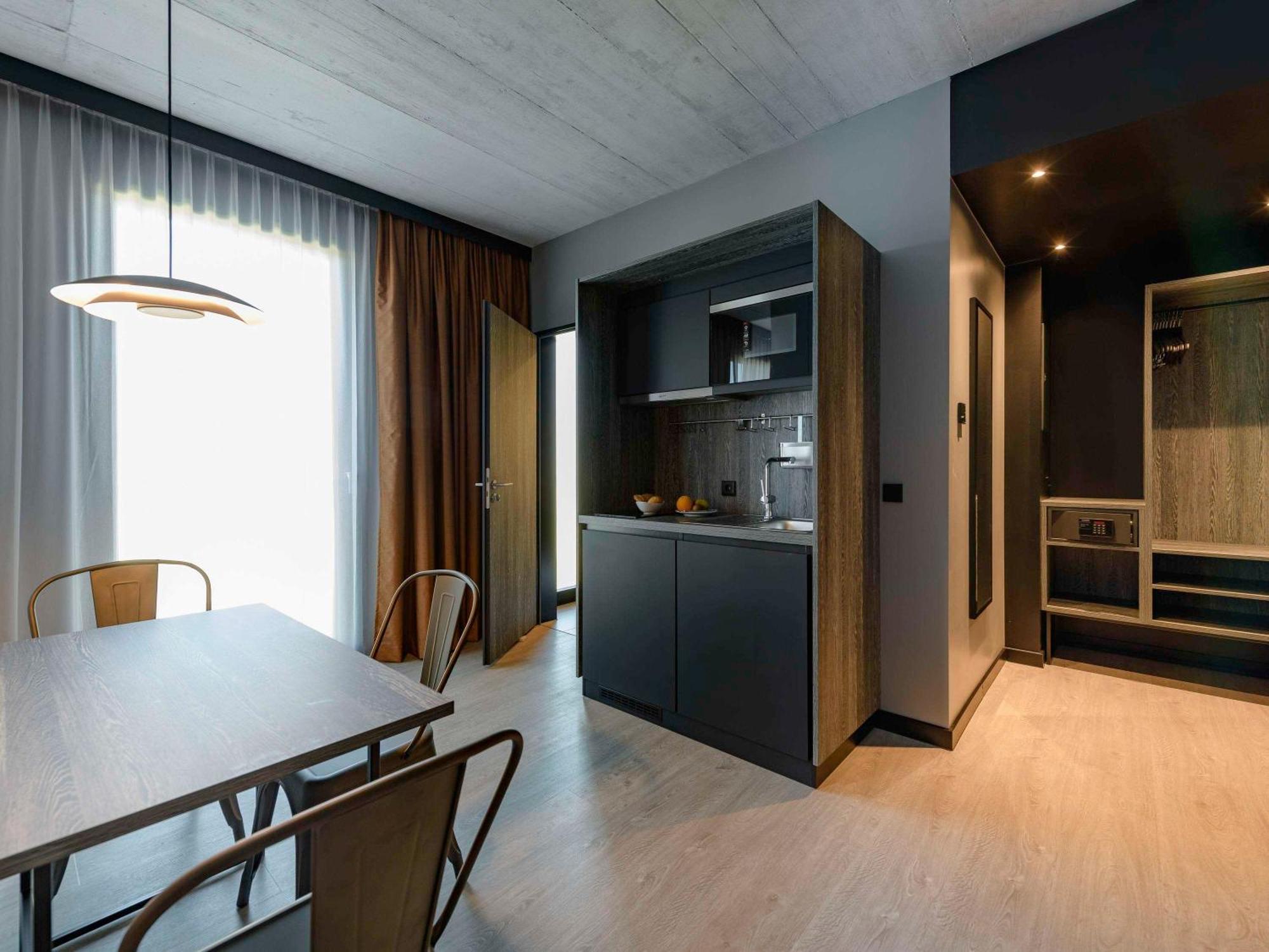 Ibis Styles Friedrichshafen Hotel ภายนอก รูปภาพ