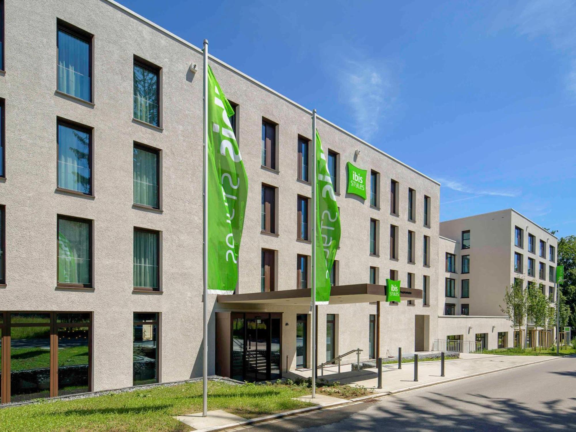 Ibis Styles Friedrichshafen Hotel ภายนอก รูปภาพ