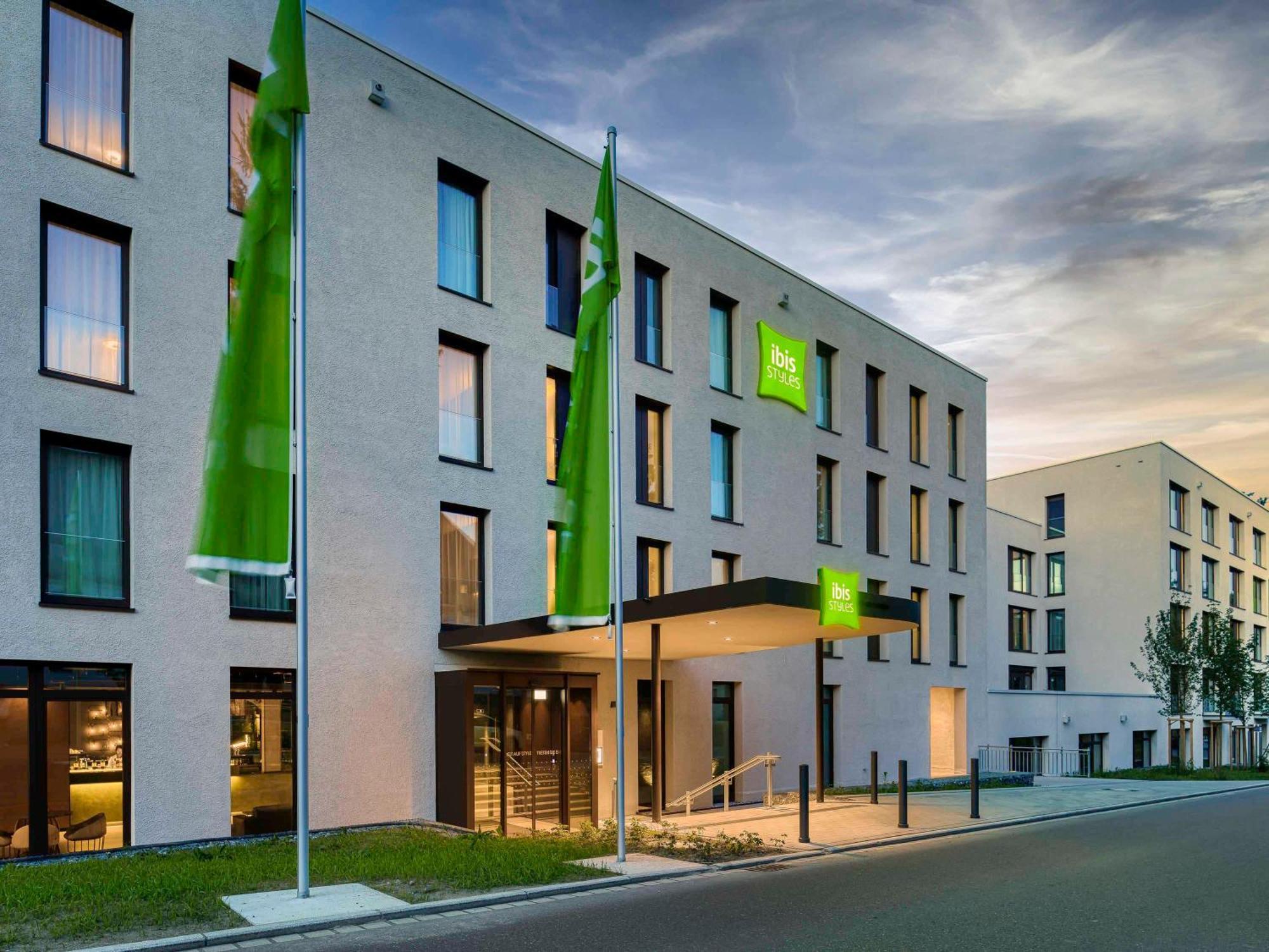 Ibis Styles Friedrichshafen Hotel ภายนอก รูปภาพ